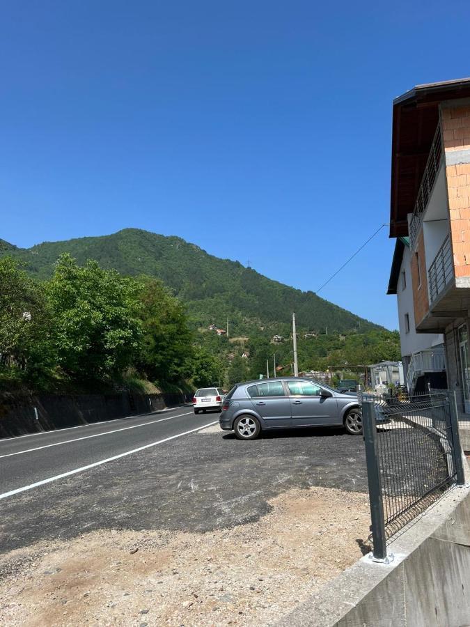 S&R Lake View Hostel Konjic Eksteriør bilde